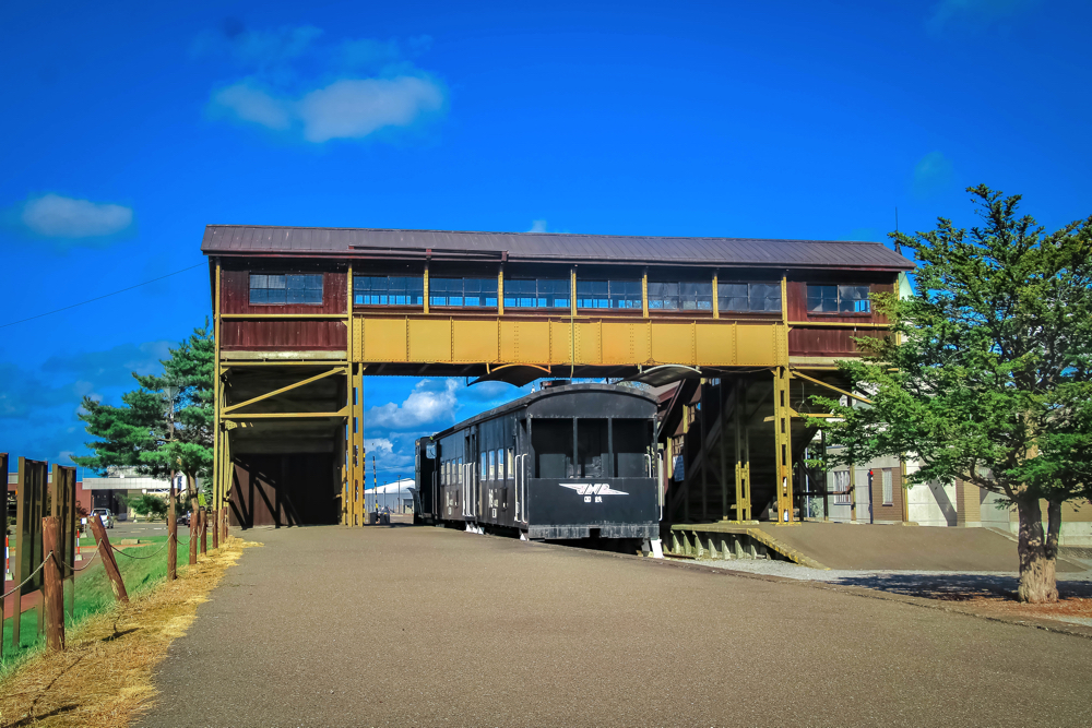 北海道湧網線、はまさろま駅名看板 北海道湧網線、はまさろま駅名看板