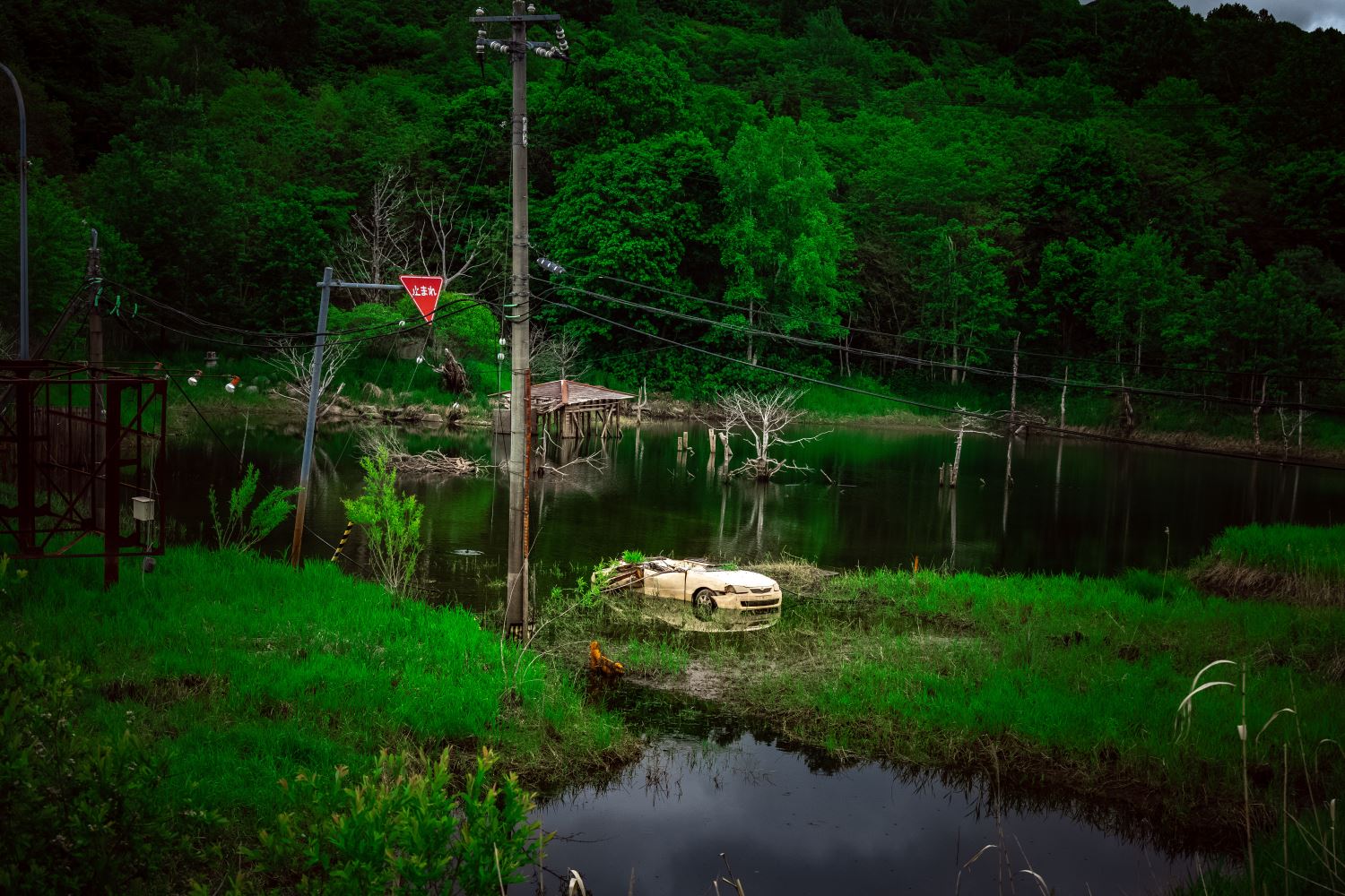 北海道】夏の洞爺湖、有珠山噴火による廃墟群を散歩！│一人旅研究会