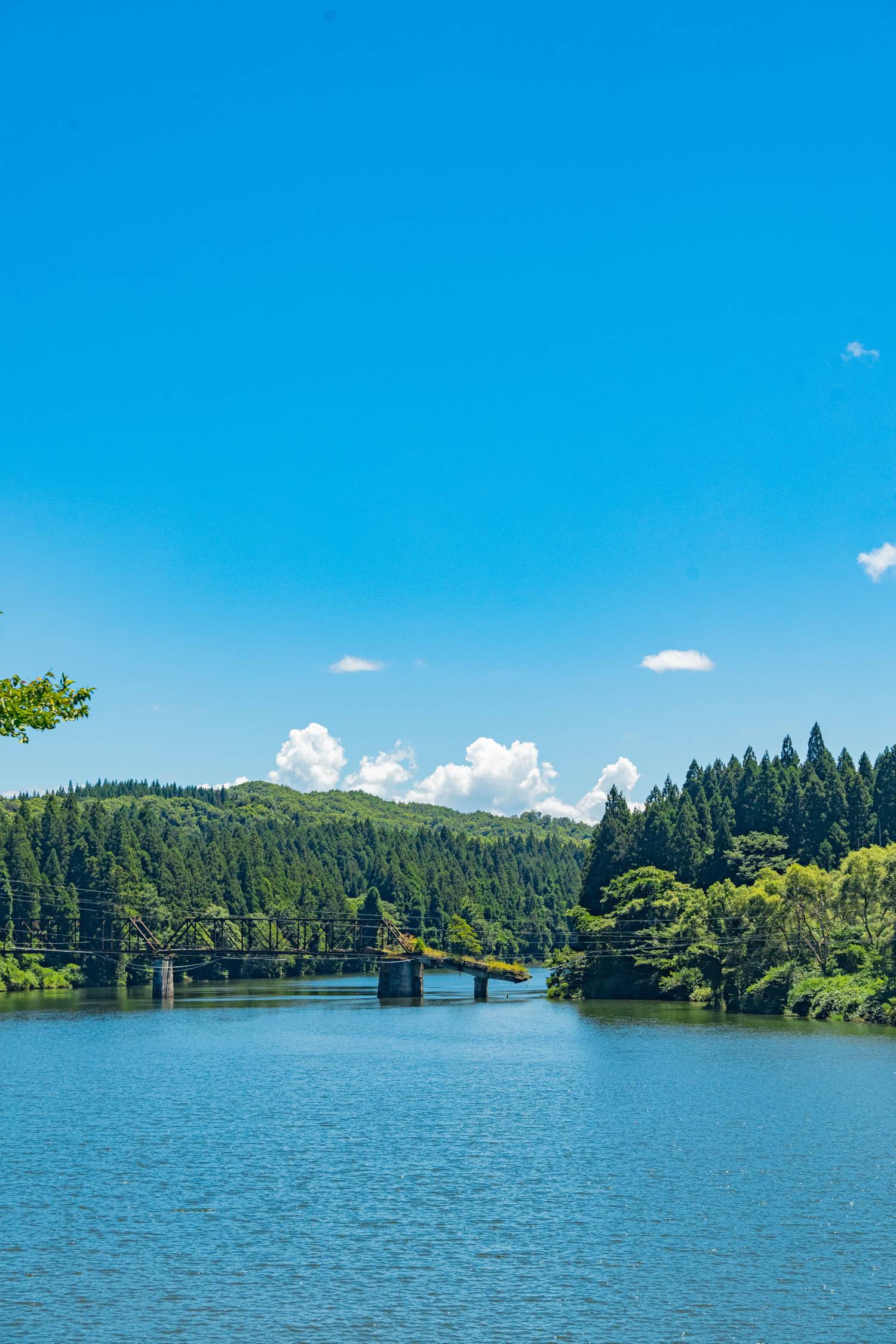 【福島】上野尻に浮かぶ巨大な廃橋、旧柴崎橋！│一人旅研究会
