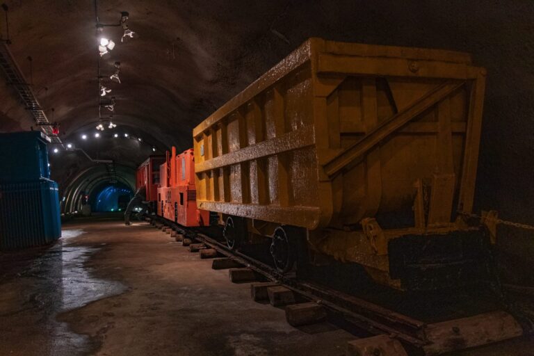 ☆青函トンネル本坑貫通記念☆　青函トンネルのあゆみ 今日は何の日】 本日、3月10日は #JRTT (旧鉄道公団)が建設した最長の