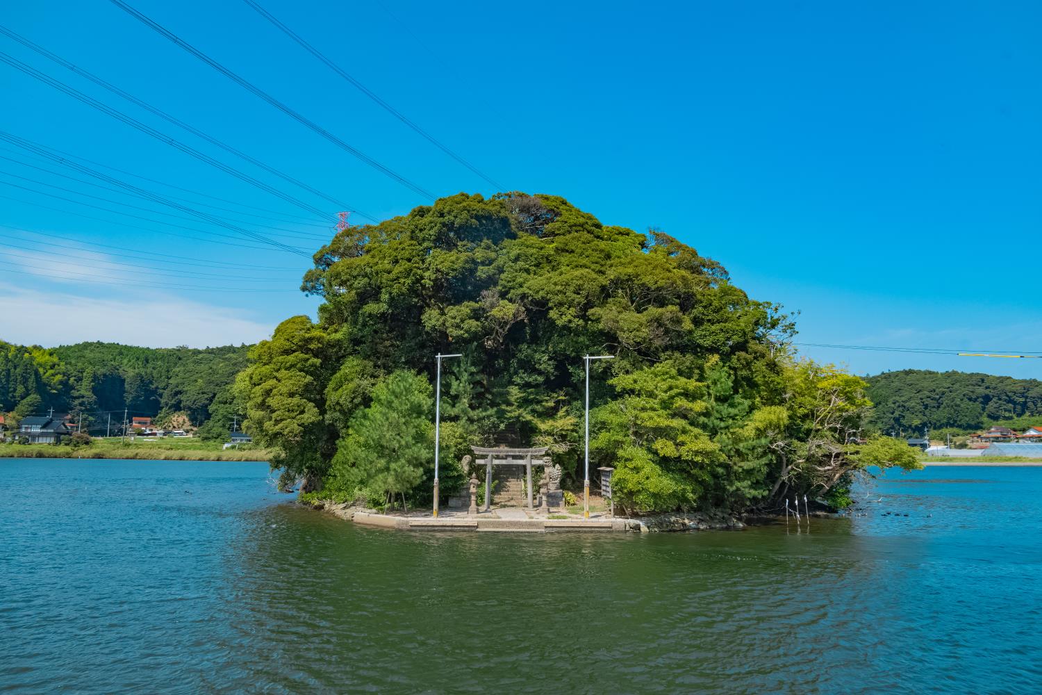島根】水上に浮かぶ神社島、手間天神社！│一人旅研究会